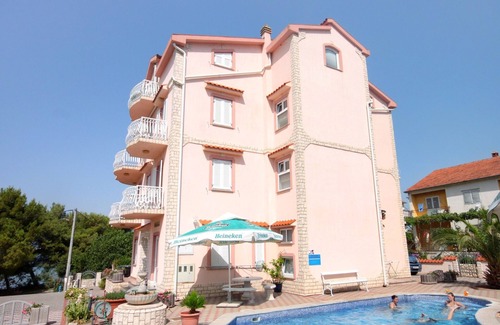 Kraj Apartment | Two bedroom apartment near beach Kraj, Pašman (A-334-d)