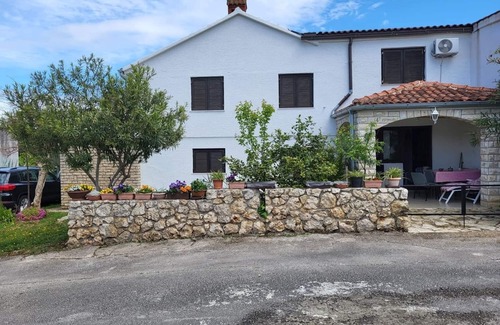 Zdrelac Apartment | Two bedroom apartment with terrace Ždrelac, Pašman (A-8514-a)