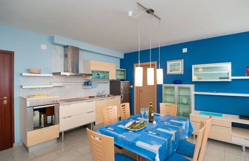 Postira Apartment | Two bedroom apartment with balcony and sea view Postira, Brač (A-15242-d)