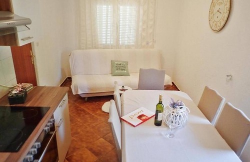 Seline Apartment | Two bedroom apartment with terrace Seline, Paklenica (A-21208-a)
