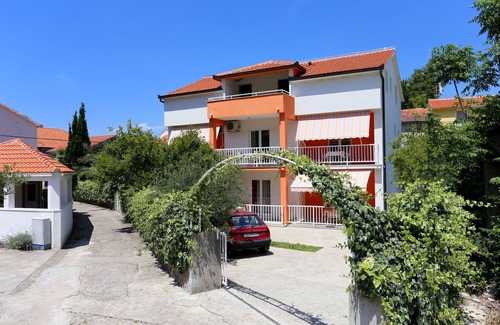Trpanj Apartment | Two bedroom apartment with balcony and sea view Trpanj, Pelješac (A-3157-g)