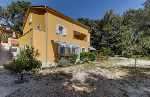 Artatore Apartment | Two bedroom apartment with terrace Artatore, Lošinj (A-8022-d)