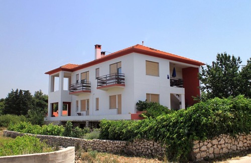 Batalaza Apartment | Two bedroom apartment with terrace Ugljan (A-830-a)