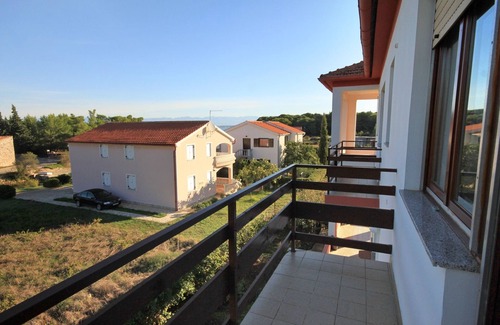 Batalaza Apartment | Two bedroom apartment with terrace Ugljan (A-830-b)