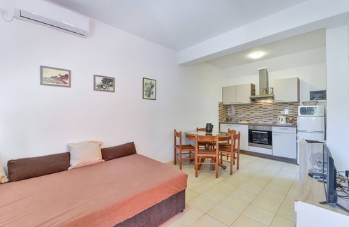 Zadar Apartment | Two bedroom apartment with terrace Zadar (A-20037-b)