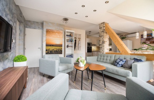 Zagreb Apartment | Two Bedroom Apartment with balcony