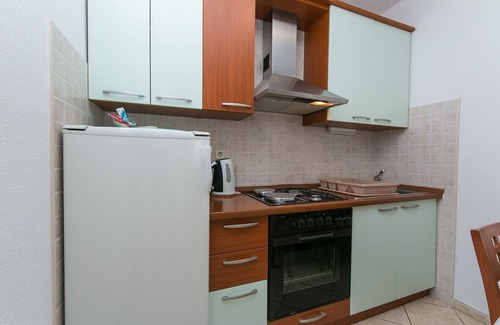 Brela Apartment | Two bedroom apartment with balcony and sea view Brela, Makarska (A-2752-a)