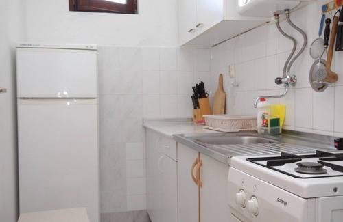 Pokrivenik Apartment | Two bedroom apartment with terrace and sea view Cove Zarace (Gdinj), Hvar (A-4597-d)