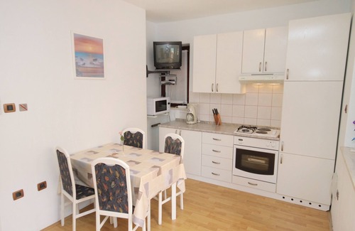 Duga Luka Apartment | Two bedroom apartment with terrace and sea view Duga Luka (Prtlog), Labin (A-5528-b)