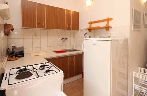 Batalaza Apartment | Two bedroom apartment with terrace Ugljan (A-348-a)