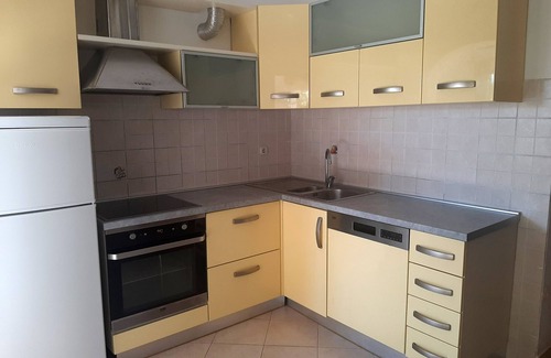 Batalaza Apartment | Two bedroom apartment with terrace Ugljan (A-8403-a)