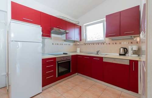 Tkon Apartment | Two bedroom apartment with terrace and sea view Tkon, Pašman (A-19914-a)