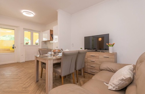 Island Dugi Otok Apartment | Two bedroom apartment with terrace Sali, Dugi otok (A-8112-b)