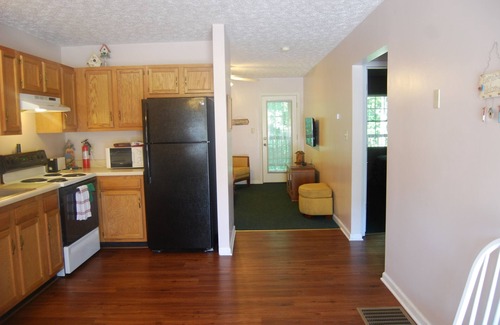 Russell Springs Cabin | Two-Bedroom Cabin @ LakePointe Resort - no cleaning fees!