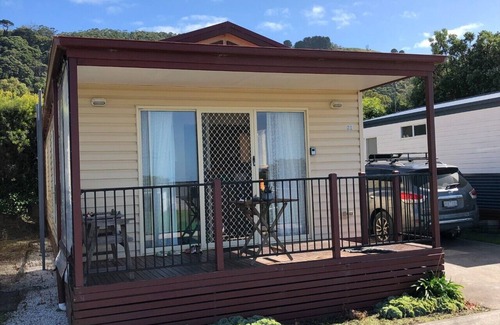 Apollo Bay Cabin | Two bedroom cabin in Apollo Bay's most popular Holiday Park