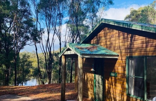 Peerabeelup House | Two-Bedroom Chalet with Spa - Ibis Pemberton