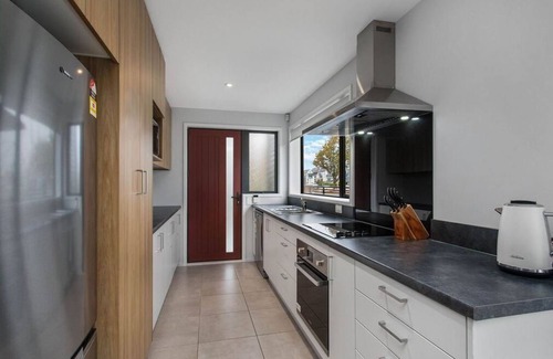 Edgeware Apartment | Two Bedroom City Centre apartment