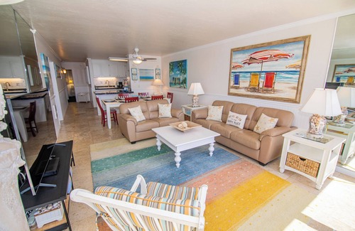 North Pacific Beach Condo | TWO BEDROOM CONDO 205