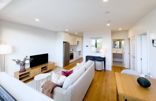 Mission Bay Apartment | Two Bedroom Condo at Mission Bayn