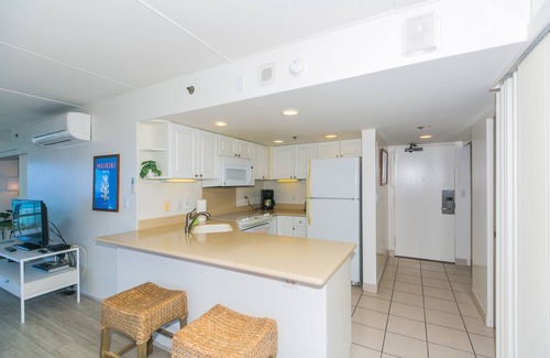 Waikiki Condo | Two Bedroom Condo Overlooking Ala Wai Boat Harbor by RedAwning