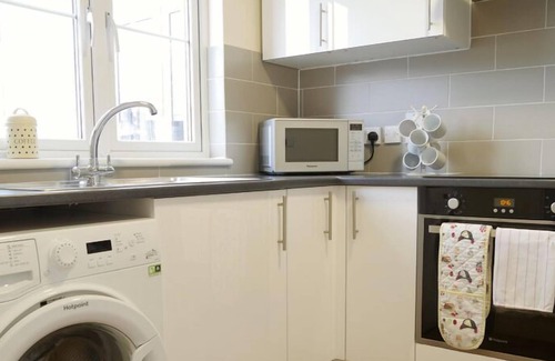 Le Vallon Cottage | Two Bedroom Cottage at the 4* Ellingham Cottages, perfect for families