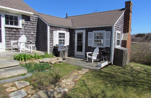 Falmouth House | Two Bedroom Cottage Short Walk up a path to shared private beach