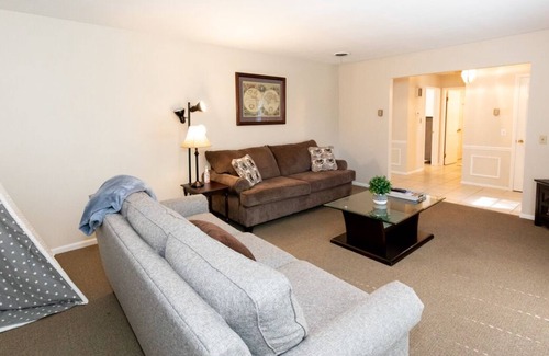Sandusky House | Two Bedroom Cozy Cottage near Sports Force, Kalahari, and Cedar Point!