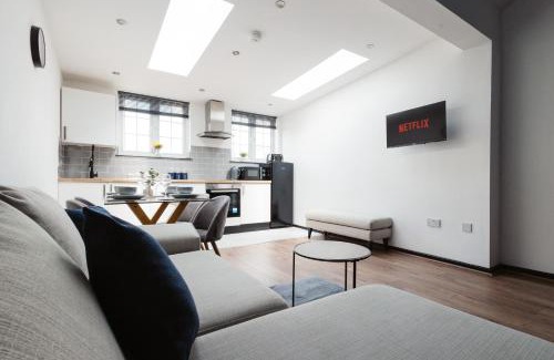 Warrington Apartment | Two Bedroom Executive Pad by Traboule Properties Ltd