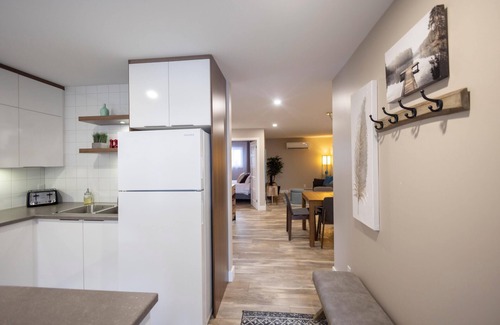 Rouyn-Noranda Apartment | Two-bedroom flat + sofa bed in the city centre (Le Court-toit)