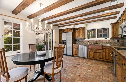 Fairbanks Ranch House | Two Bedroom Guest Home on Rancho Santa Fe Estate with Private Tennis