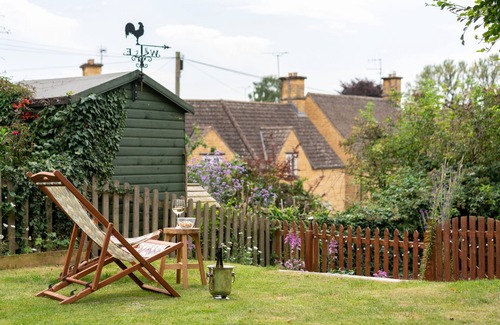 Ebrington Cottage | Two bedroom holiday cottage with an Aga in the Cotswolds - Quaint End