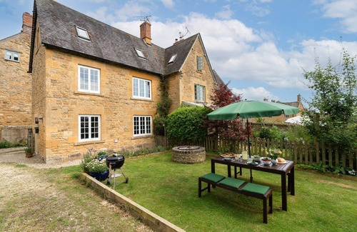 Ebrington Cottage | Two bedroom holiday cottage with an Aga in the Cotswolds - Quaint End