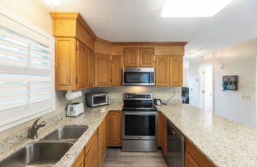 Grand Rivers Condo | Two Bedroom Harbor View Condo