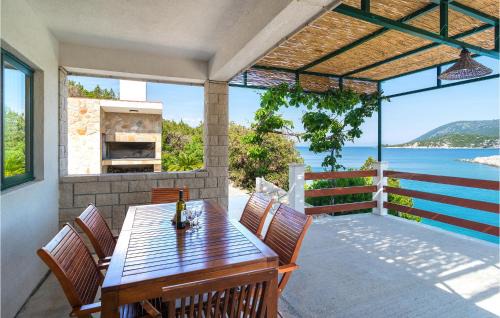 Zastrazisce House | Two-Bedroom Holiday Home In Zastrazisce