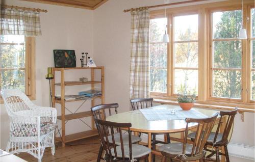 Silverdalen House | Two-Bedroom Holiday Home In Silverdalen