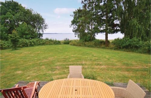 Faxe House | Two-Bedroom Holiday Home In Faxe