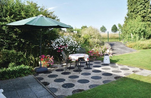 Rott House | Two-Bedroom Holiday Home in Rott