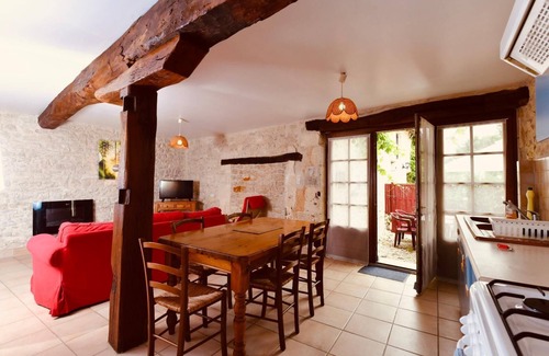 Ternant Apartment | Two Bedroom House in Domaine les Granges
