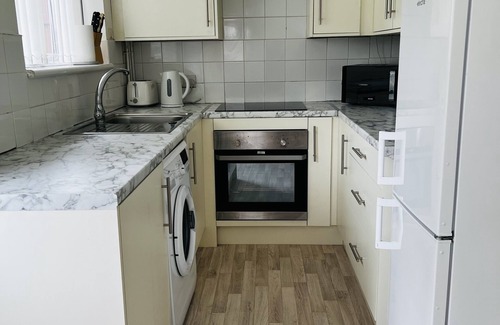 St Helens House | Two bedroom house , in a lovely neighbourhood, with a lot amenities around