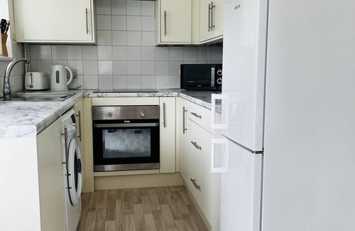 St Helens House | Two bedroom house , in a lovely neighbourhood, with a lot amenities around