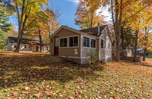 Bala Cottage | Two Bedroom Moon River Cottage
