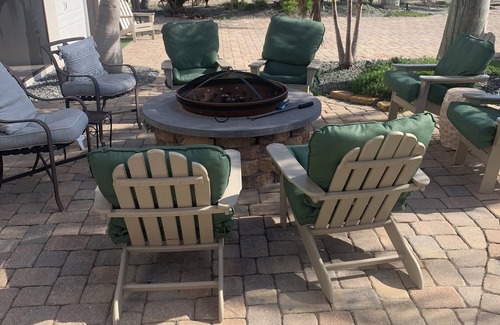 Mid Island Condo | Two bedroom One bathroom, Pool, Hot Tub, Social Fire Pit Walk to Beach!