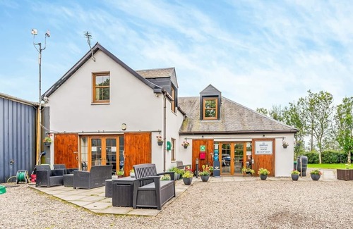 Blairgowrie House | Two bedroom, spacious caravan.