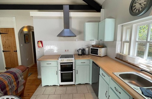 Tal-gareg Cottage | Two bedroom stone cottage in rural West Wales