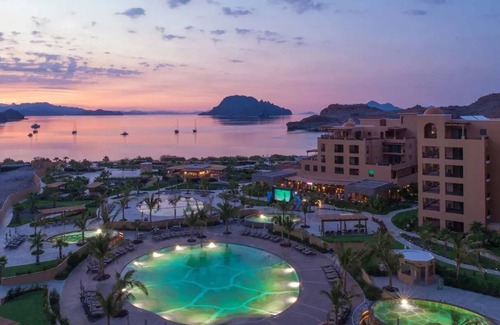 Loreto House | Two-Bedroom Suite at Villa del Palmar Loretonn