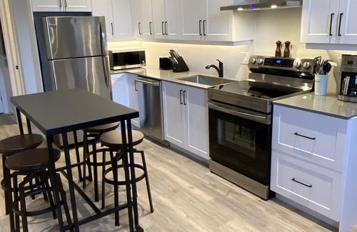 St. Mary's Condo | Two bedroom suite - great for visiting family, weddings, or Stratford Festival