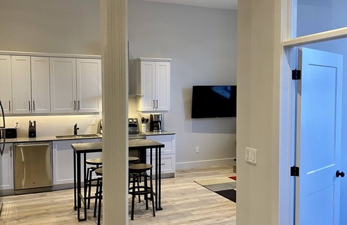 St. Mary's Condo | Two bedroom suite - great for visiting family, weddings, or Stratford Festival
