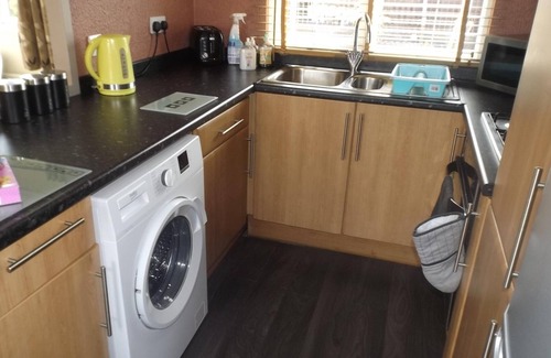 Offenham Cabin | Two bedroom timber lodge, Avonvale Holiday Lodges