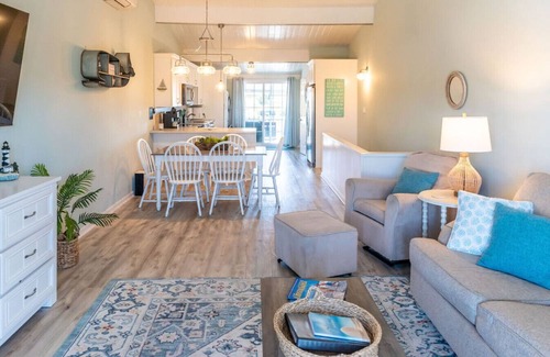 Island Quay House | Two Bedroom Townhome Steps From the Beach!