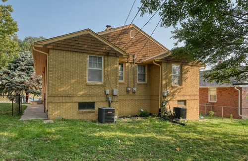 Dundee-Happy Hollow Historic District House | Two bedroom townhouse, minutes from the UNMC